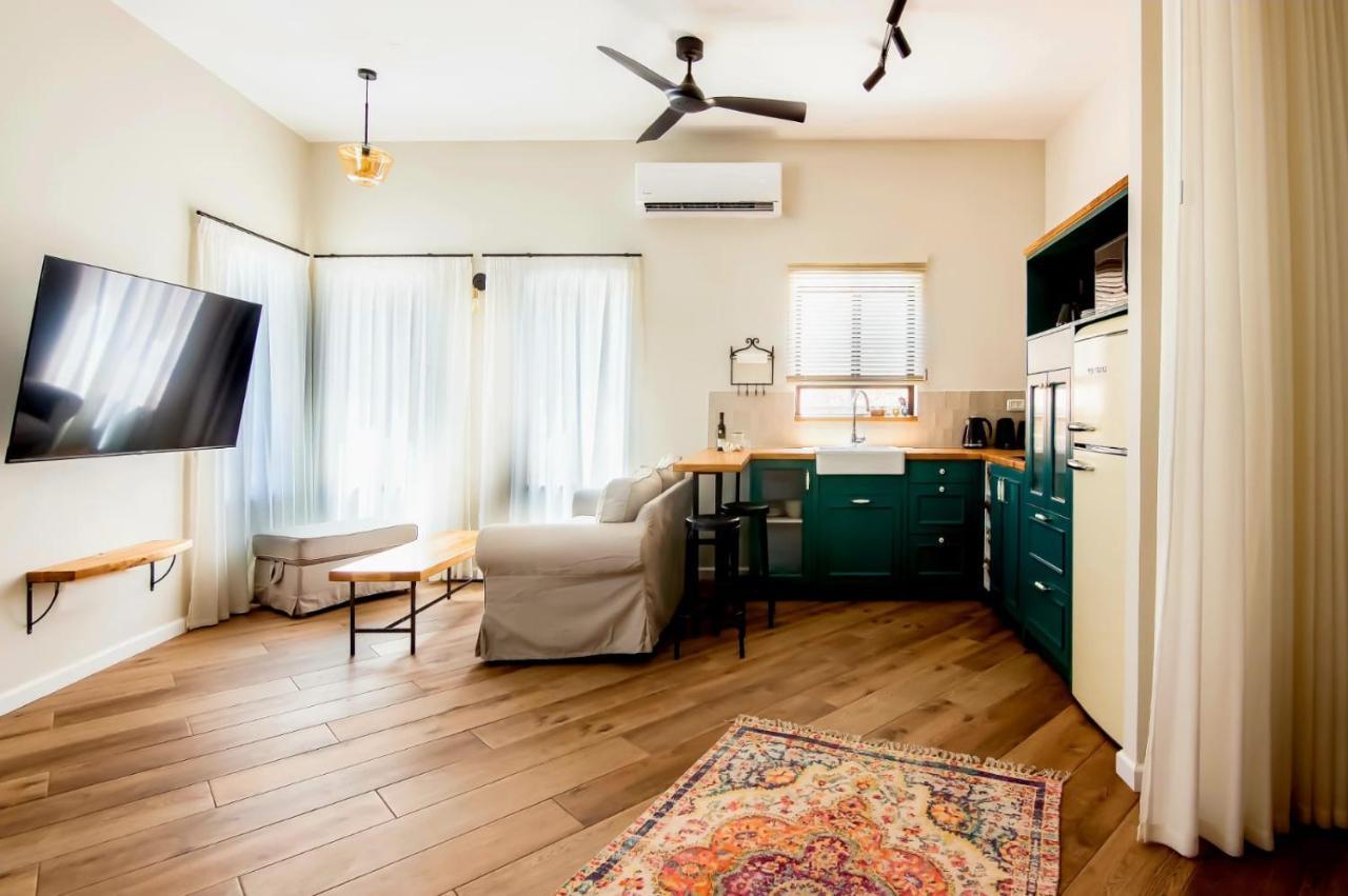 Jabotinsky 37 Bed & Breakfast Zikhron Ya'akov Dış mekan fotoğraf